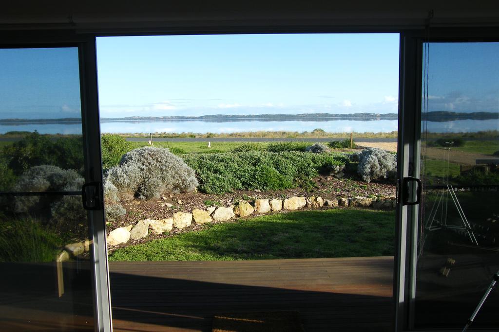 Villa Coorong Waterfront Retreat Meningie Exterior foto