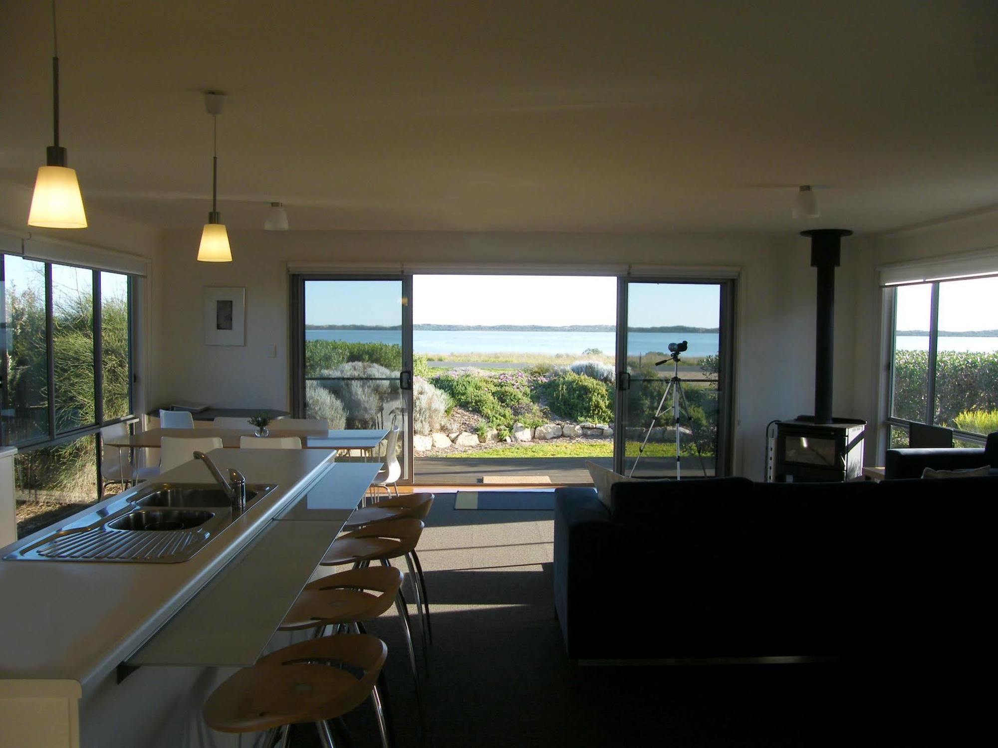 Villa Coorong Waterfront Retreat Meningie Exterior foto